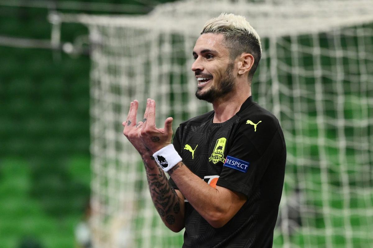 Rémy Cabella souriant avec le FK Krasnodar en Champions League