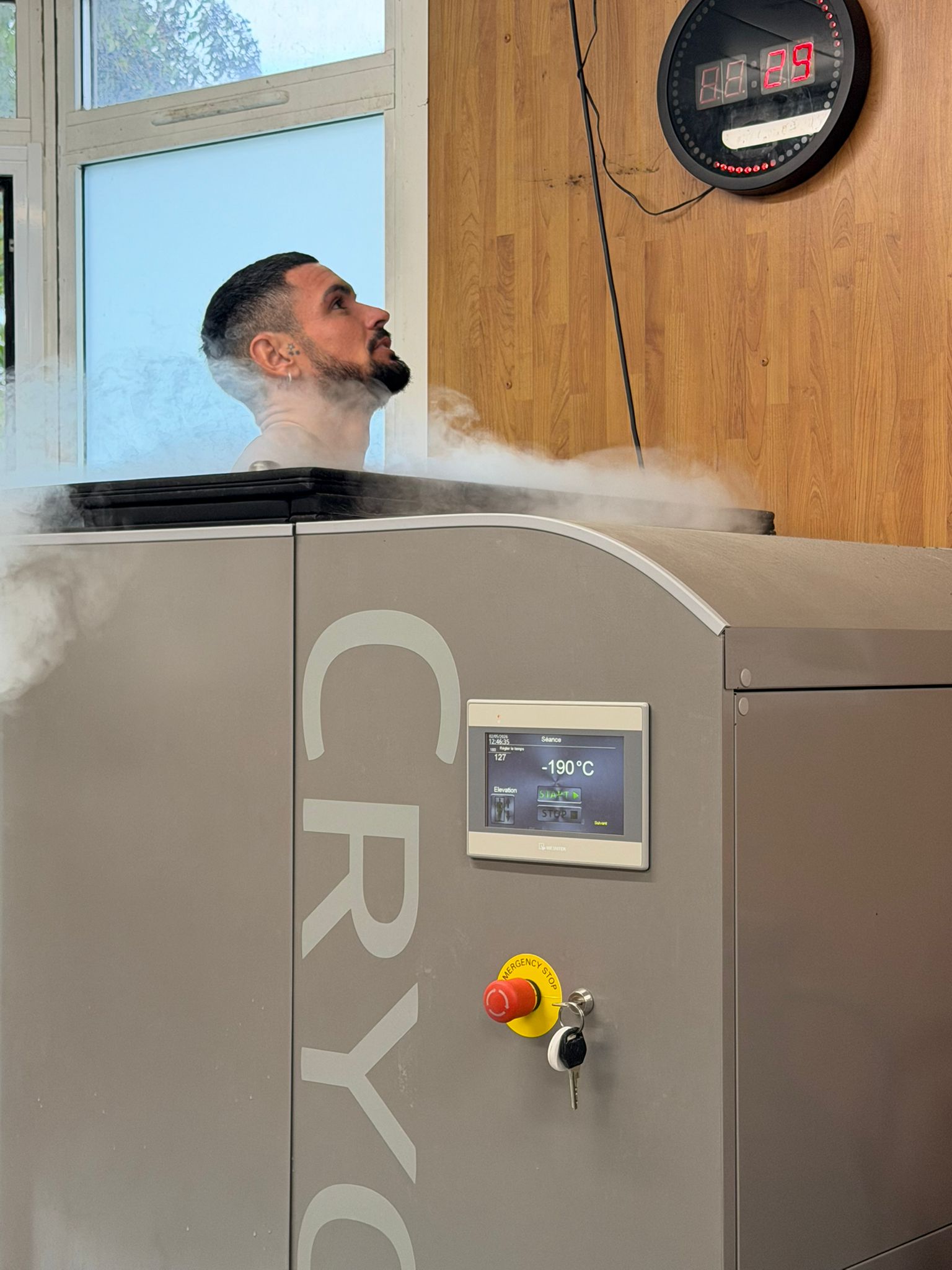 Rémy Cabella en séance de cryothérapie
